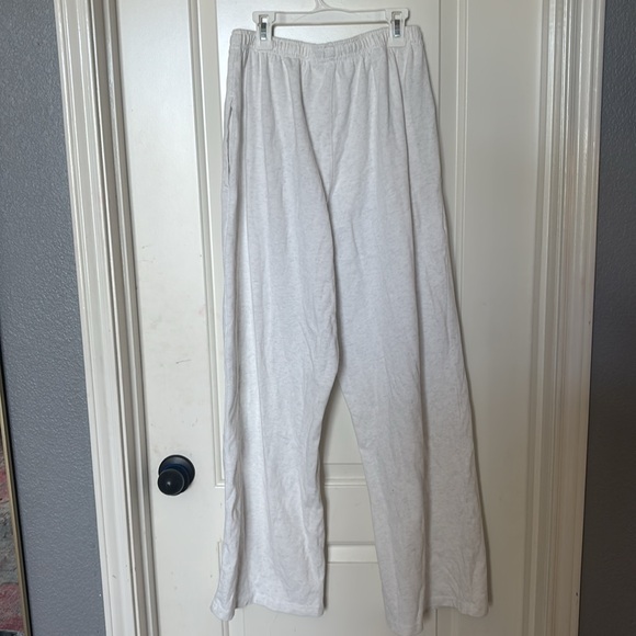 Brandy melville sweats wide leg - Picture 3 of 3